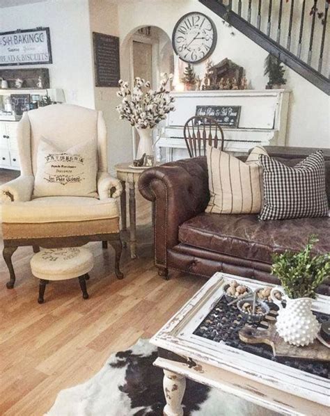 So many choices, so little time modern country, today's hottest decorating trend, is more than just enamel signs and galvanized accents. {Farmhouse Living Rooms} • Modern Farmhouse Living Room ...