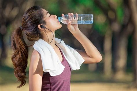 वजन कम करने के लिए कितना पानी पीना चाहिए Vajan Kam Karne Ke Liye