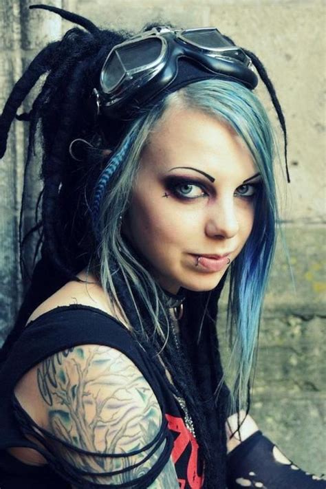 cyber goth punk rock sexy hair fashion scene cute leather black dreads goth girl clothing 마녀 패션