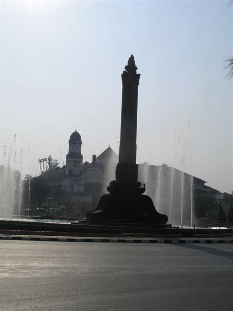 Semarang A City Walkthrough Snapshots Of Tugu Muda Monument