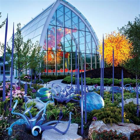 See Chihuly Garden And Glass In Seattle Pan Pacific Seattle
