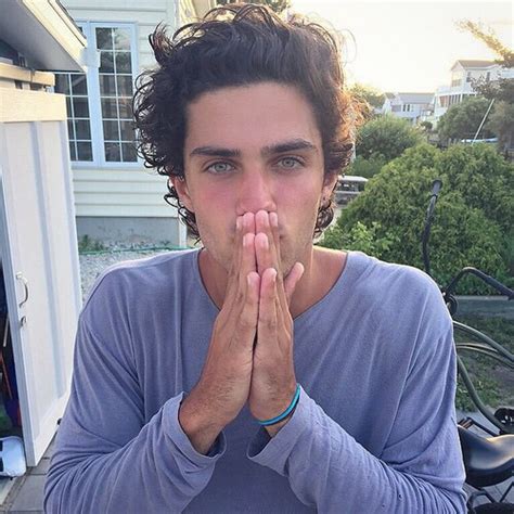 There are many cute or hott guys out there, and i picked a few that would be chosen to be picked out of, for the results. backgrounds, beautiful, blue, boy, boys, brown, curly hair ...