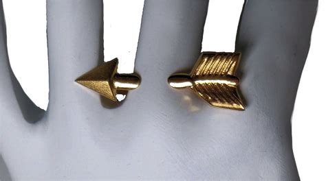 Illusion Piercing Arrow Ring Funky Chic