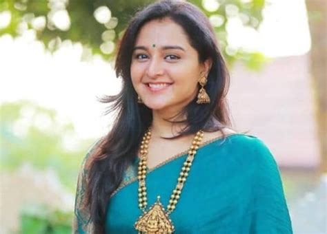 Malayalam Actress Crew Of 30 Stranded In Himachal Minister Steps In