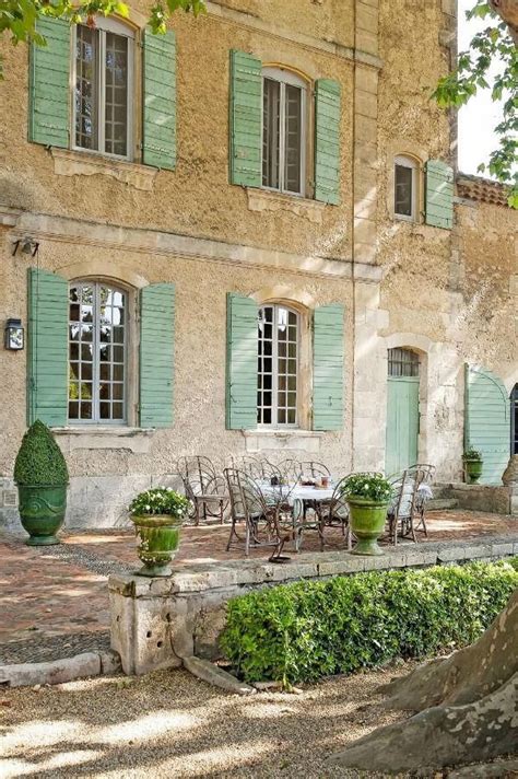 Rustic And Elegant Provençal Home European Farmhouse French