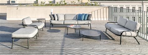 Maybe you would like to learn more about one of these? Starling Modern Garden Sofas | Todus Luxury Quality Garden ...