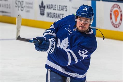 Auston matthews is under the media interrogation lamp again. Auston Matthews agrees to five-year extension with Maple ...