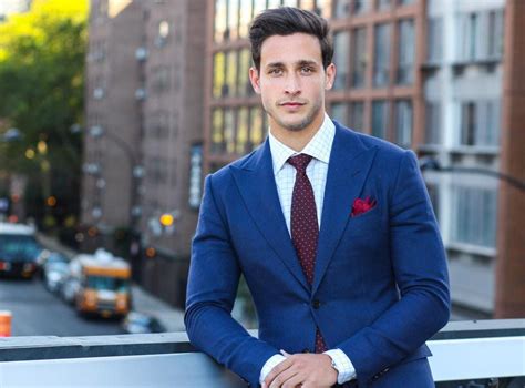 Be Like Doctor Mike The “sexiest Doctor Alive” Doctormike In 2020 Dr Mike Well Dressed Men