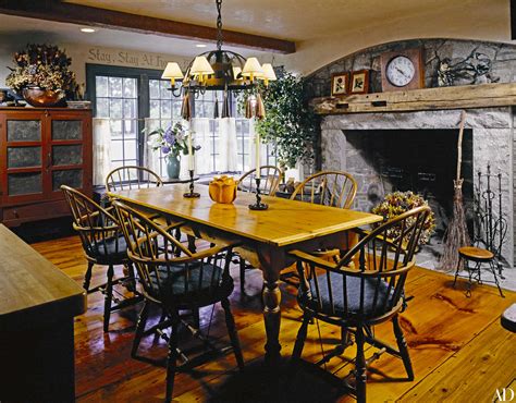 Great kitchen interior designing is all about optimizing space after all. Peek Inside Mary Tyler Moore's Sunny New York Home Photos ...