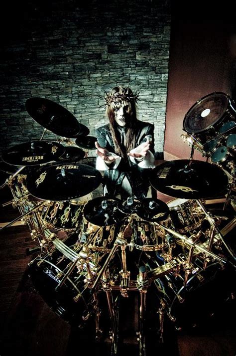 After the news of joey jordison's death yesterday, the official slipknot social channels, as well as the socials of several band members, have gone black. Maggot ThefallenStaysic: Biodata Joey Jordison