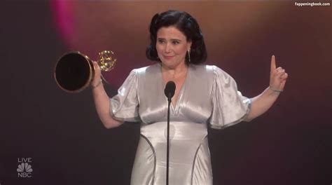 Alex Borstein Nude OnlyFans Leaks Fappening FappeningBook