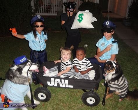 Cops And Robbers Halloween Costumes