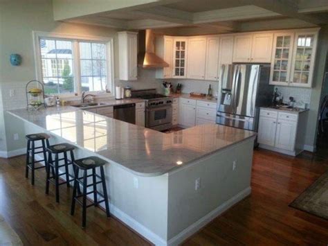 This layout also has a trapping effect. Amazing u shaped kitchen ideas with peninsula (15) # ...