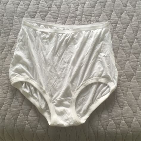 In Defense Of The Granny Panty — 3 Reasons Why I Still Own These High