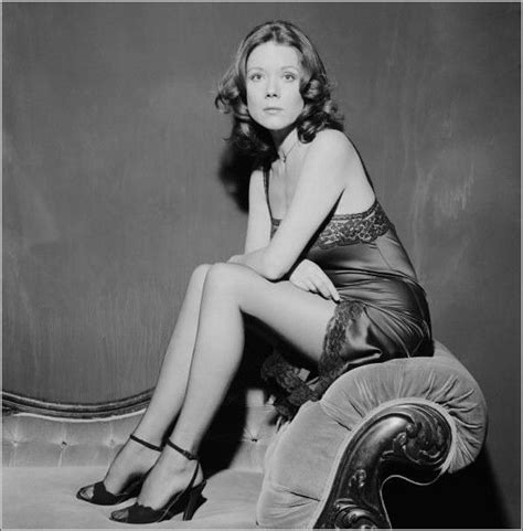 Diana Rigg Sixties Actress Avengers Pictures Gallery Emma Peel