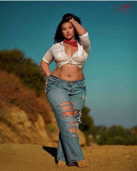 Hottest Thick Girls Latest Pics Plus Size Models Instagram Beauty Bodypositive Confident