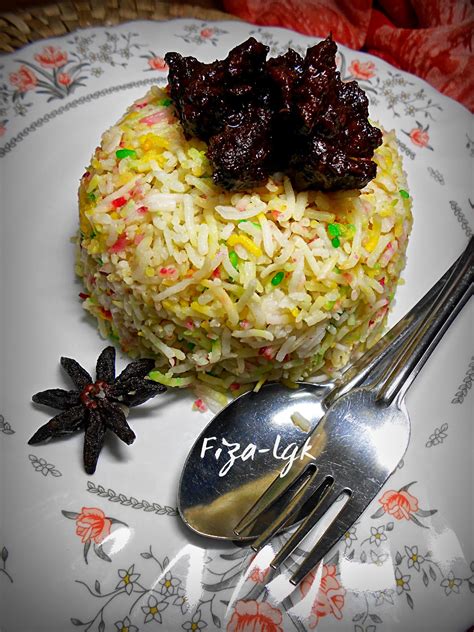 Gambar nasi hujan panas resepi nasi hujan panas dan daging masak hitam ini amat sesuai di hidangkan untuk majlis berbuka puasa atau boleh juga di jadikan menu menjelang lebaran nanti. NASI MINYAK HUJAN PANAS & DAGING MASAK HITAM YANG SEDAP ...