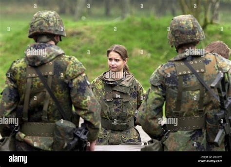 dpa a female soldier of the german armed forces trains for her balkan mission with male