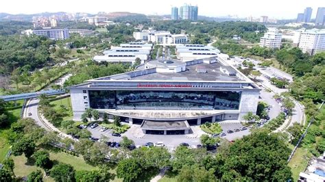 Universiti tenaga nasional (uniten) was established in 1976 and is one of the first private universities in malaysia. Universiti Tenaga Nasional (UNITEN) - Tourism Selangor