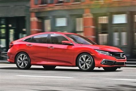 Honda currently offers 4 cars in india. 2019 Honda Civic Price in India, Engine Specs, Features ...