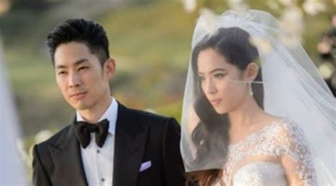 Unfortunately, the couple found themselves in trouble barely a year into their. เมีย แวนเนส (Vanness Wu) F4 โชว์ภาพเอ็กซเรย์ไม่ได้ศัลยกรรม ...