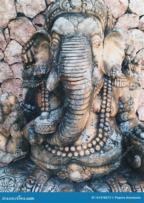 Hindu God Ganesha Lord Of Wisdom Stock Image Image Of Harmony Mobile