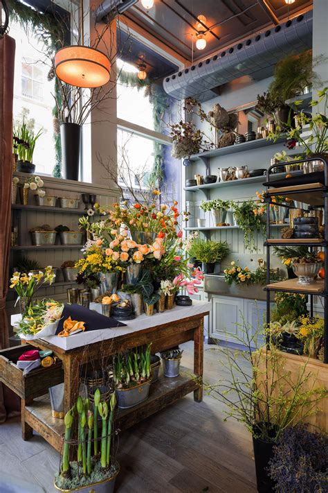 Visit Emilythompson Flower Shop Design Flower Shop Decor Flower