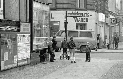 berlin kiez0067 straßenszene insel berlin 1970 damals fas… flickr