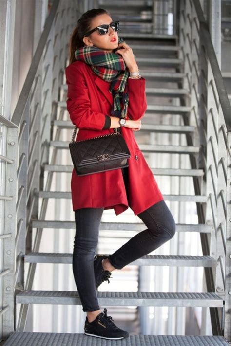 Look Beautiful With 15 Amazing Red Women S Outfit Ideas Casual Winter Outfits Winter Outfits