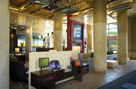 Aloft Dallas Downtown Dallas 151 Room Prices And Reviews Travelocity