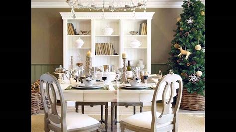A good table decoration must go with your theme you'll need an elegant glass jar, a few branches, pinecones and a few strings of lights to create this masterpiece. Elegant Christmas dinner table decoration ideas - YouTube