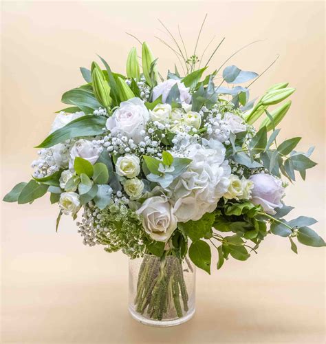 Bouquet Blanc Fleuriste Ajaccio Lily Fleurs