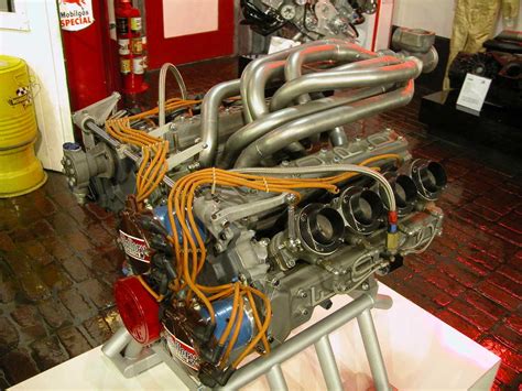 A dohc engine will therefore also have better fuel consumption because of how do i know if i have dohc or sohc? Foyt DOHC Indy Engine - Speedway Motors Museum of American ...