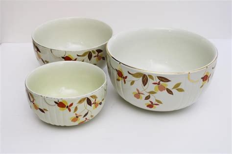 Vintage Jewel T Tea Autumn Leaf Hall China Nest Of Mixing Bowls