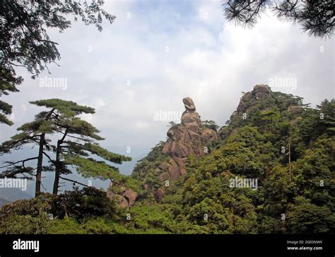 Famous Rocky Outcrop High Resolution Stock Photography And Images Alamy