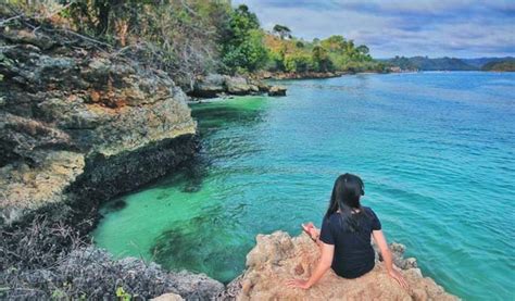 Foto pantai ngantep di malang. 8 Pantai Tercantik di Malang, Surga Kecil yang Masih Jarang dikunjungi!