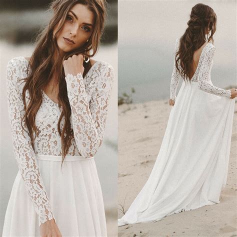 The most common beach wedding gown material is lace. 21 Best Beach Wedding Dresses For 2019/2020 - Royal Wedding