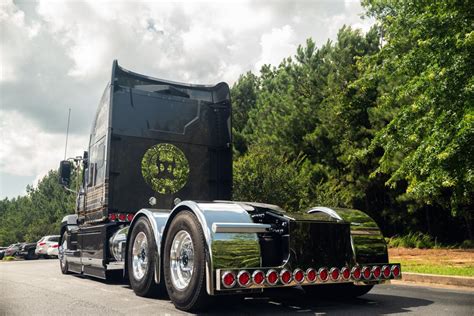 Mack Trucks Auctions Mack Anthem For Zac Browns Nonprofit Ceg