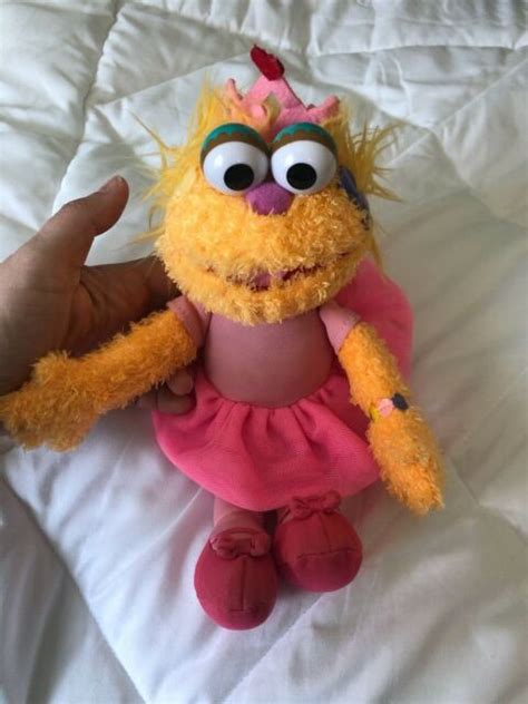 Sesame Street Live Zoe Doll 11 Inches Tall Ebay