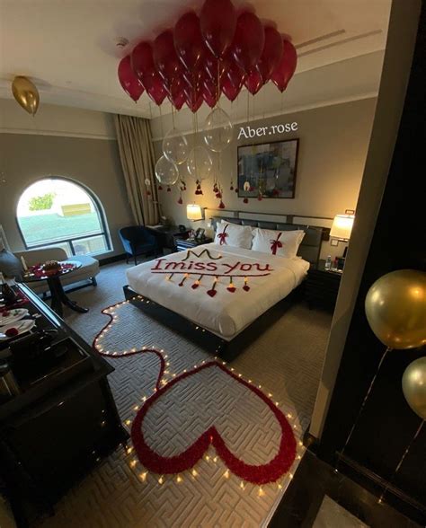 Pin By Wasan Abd On اجواء رومانسيه Romantic Room Surprise Romantic Room Decoration Romantic