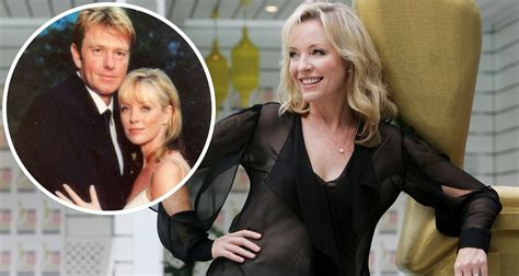 Dezember 1964 in levin, neuseeland) ist eine neuseeländische schauspielerin. Inside Rebecca Gibney's happy 20-year marriage | New Idea ...