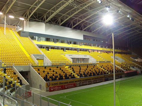 Stadion dresden, kunstrasenplatz 3.000 seats. DDV-Stadion - Dynamo Dresden - 3-liga.com