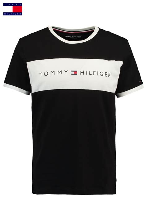 Get the best deals on mens tommy hilfiger t shirts and save up to 70% off at poshmark now! Hommes T-shirt Tommy Hilfiger Logo Flag Noir Acheter en Ligne