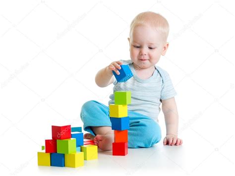 Bebé Niño Jugando Con Juguetes De Bloque De Construcción Fotografía De