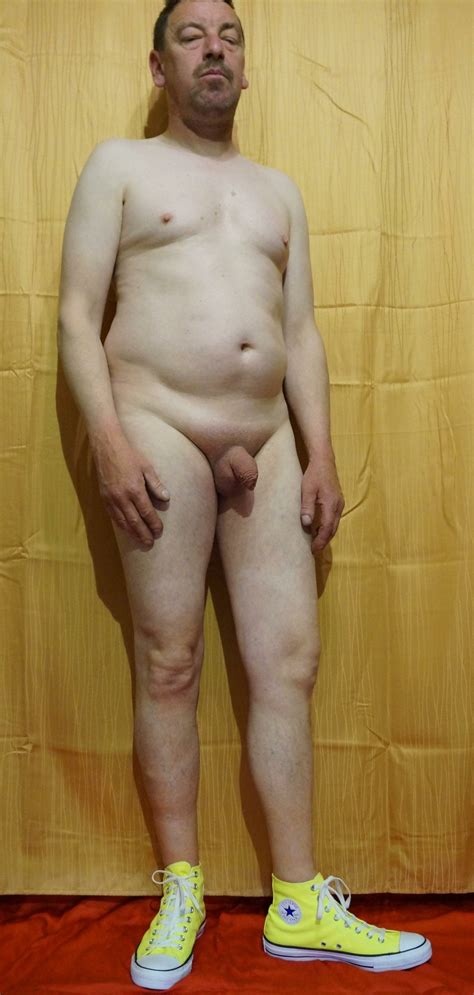 Nude In CONVERSE CHUCKS 5 Pics XHamster
