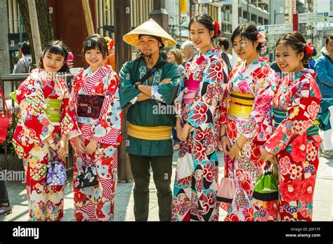japan s timeless yukata blend tradition and modern flair nikkei asia ph