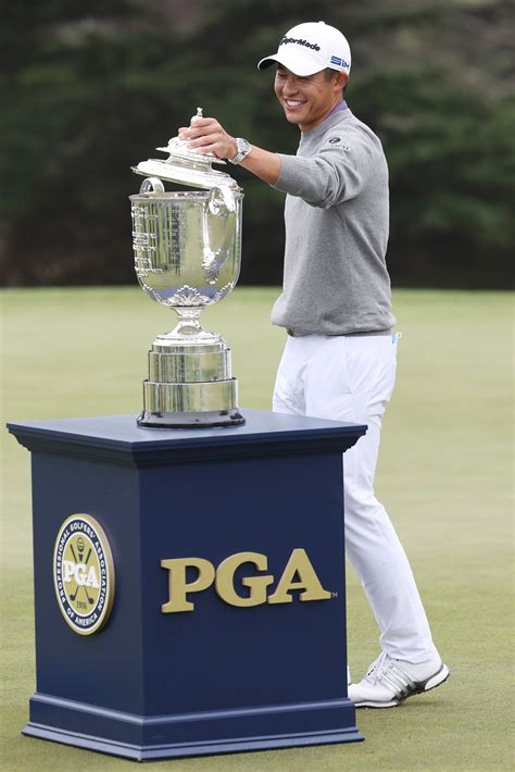 PGA Championship: Collin Morikawa drops top of trophy photos, videos