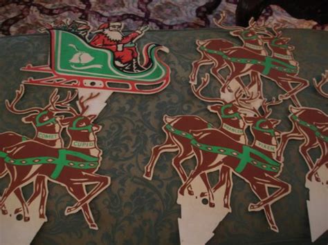 Santa Claus And Eight Reindeer Vintage Decorationnames