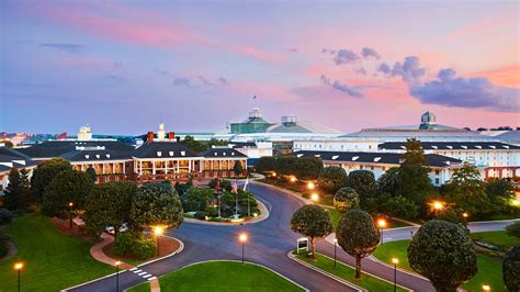 SmarterTravel Spotlight: Gaylord Opryland Resort and SoundWaves Water