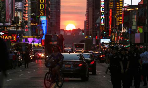 Manhattanhenge 2017 When Is The Next One Where To See New York Sunset